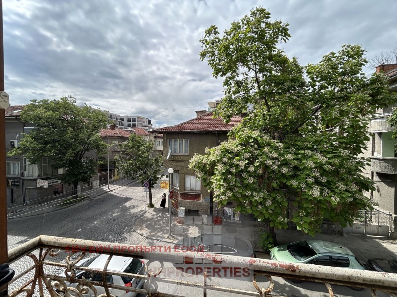 De vânzare  Etajul casei Plovdiv , Țentâr , 115 mp | 39401244 - imagine [6]
