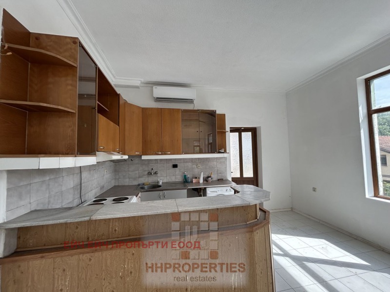 De vânzare  Etajul casei Plovdiv , Țentâr , 115 mp | 39401244 - imagine [3]