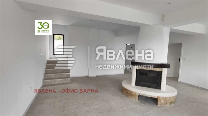 Продава КЪЩА, гр. Балчик, област Добрич, снимка 3 - Къщи - 54361397