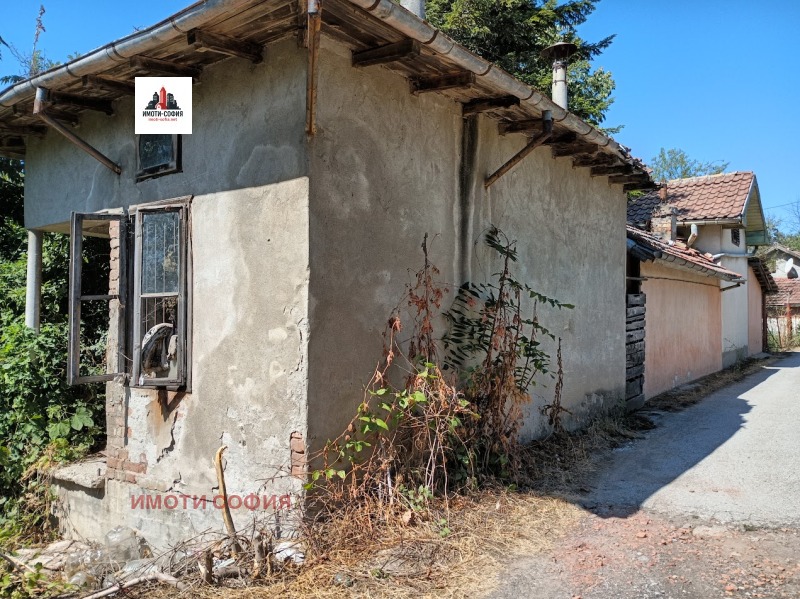 Продава ВИЛА, гр. Свищов, област Велико Търново, снимка 9 - Вили - 52988402