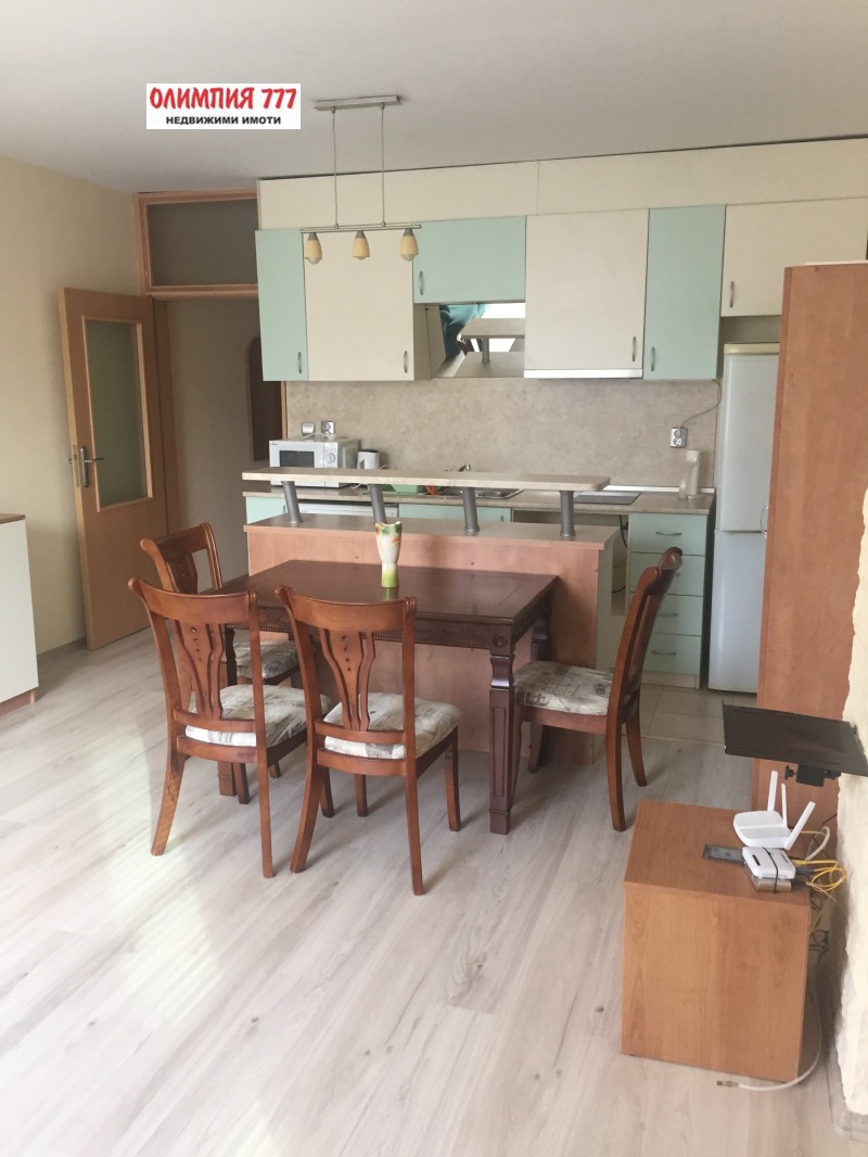 Продава  2-стаен, град Плевен, Идеален център • 83 000 EUR • ID 47299600 — holmes.bg - [1] 