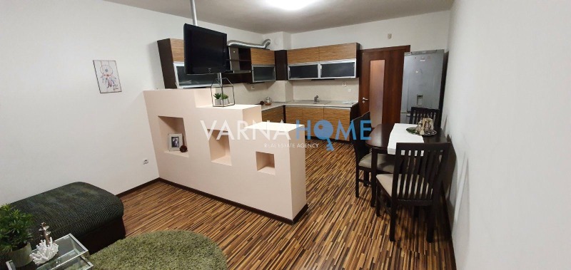 Продава 3-СТАЕН, гр. Варна, Цветен квартал, снимка 2 - Апартаменти - 52129843