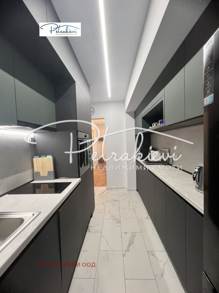 Продава 3-СТАЕН, гр. Бургас, Център, снимка 4 - Апартаменти - 52335669