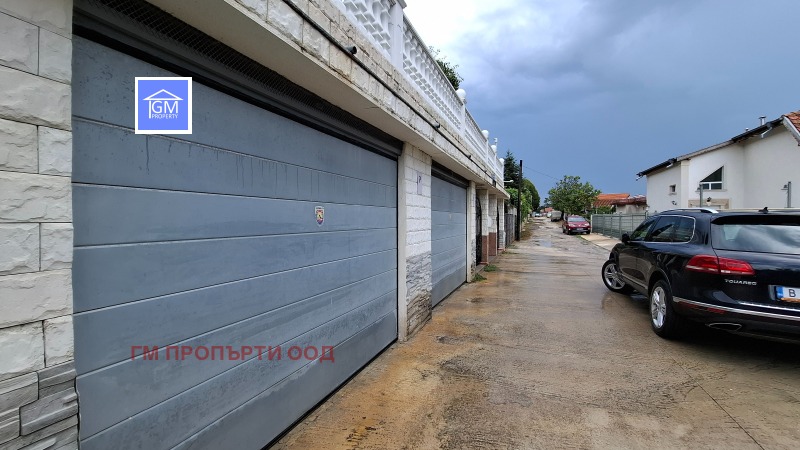 Продава КЪЩА, гр. Балчик, област Добрич, снимка 13 - Къщи - 47118859