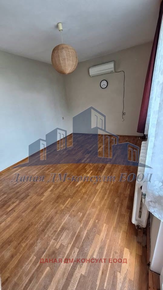 Продава КЪЩА, с. Радко Димитриево, област Шумен, снимка 5 - Къщи - 56084154