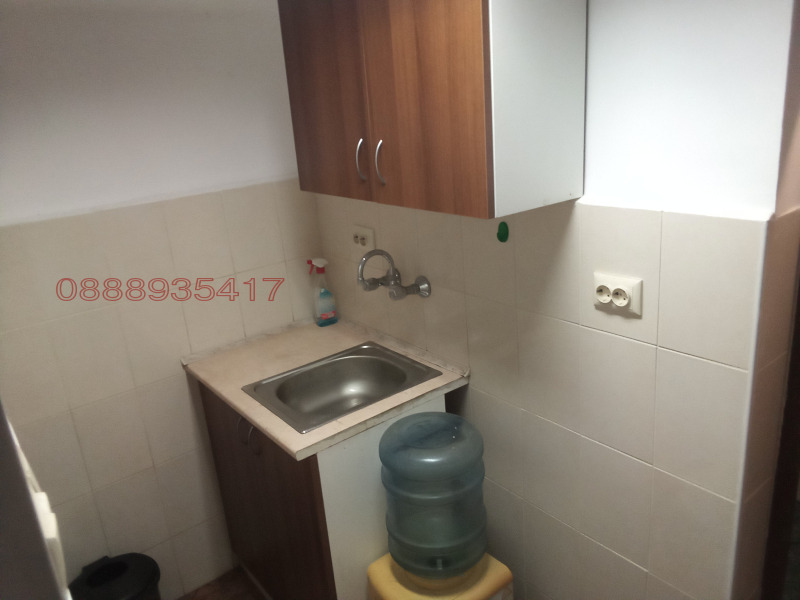 Продава  Гараж град Варна , Окръжна болница-Генерали , 22 кв.м | 53352354 - изображение [3]