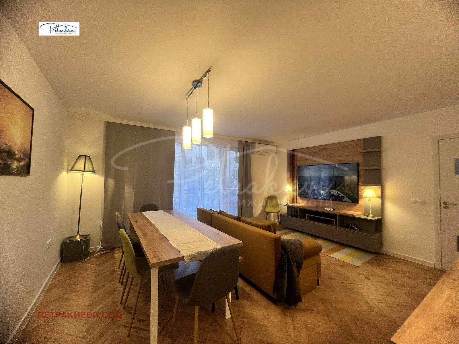 Продава 3-СТАЕН, гр. Бургас, Център, снимка 2 - Апартаменти - 52335669