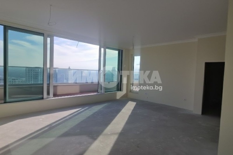 Продава МНОГОСТАЕН в град София, Хладилника - 180 кв.м / 1 111 080 € » 2 173 083.60 лв., ИМОТЕКА