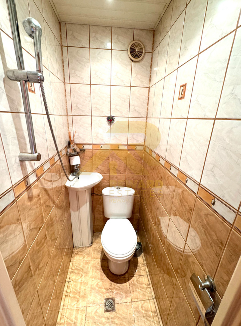 À venda  2 quartos Pernik , Iztok , 90 m² | 79595402 - imagem [13]