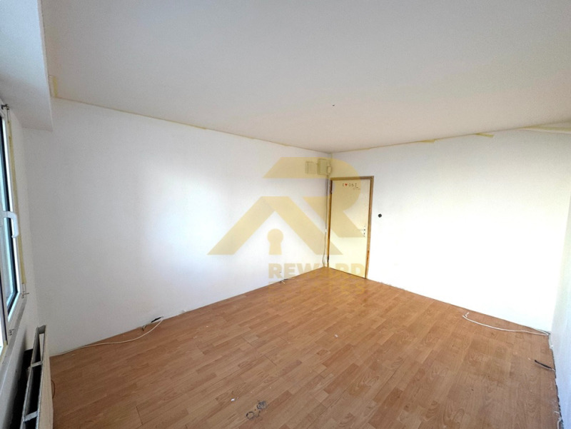 Te koop  2 slaapkamers Pernik , Iztok , 90 m² | 79595402