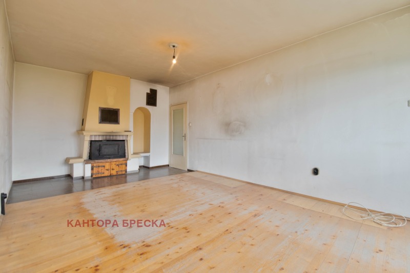 На продаж  2 спальні Пловдив , Кючук Париж , 65 кв.м | 11768872 - зображення [2]