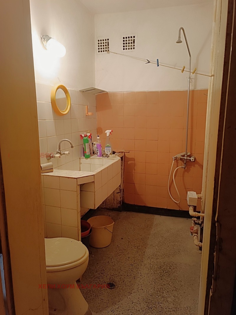 Продава  3-стаен град Русе , Цветница , 69 кв.м | 34600218 - изображение [7]