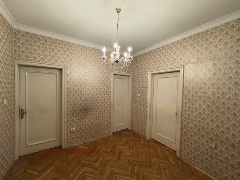 Продава 3-СТАЕН, гр. София, Център, снимка 6 - Апартаменти - 52438845