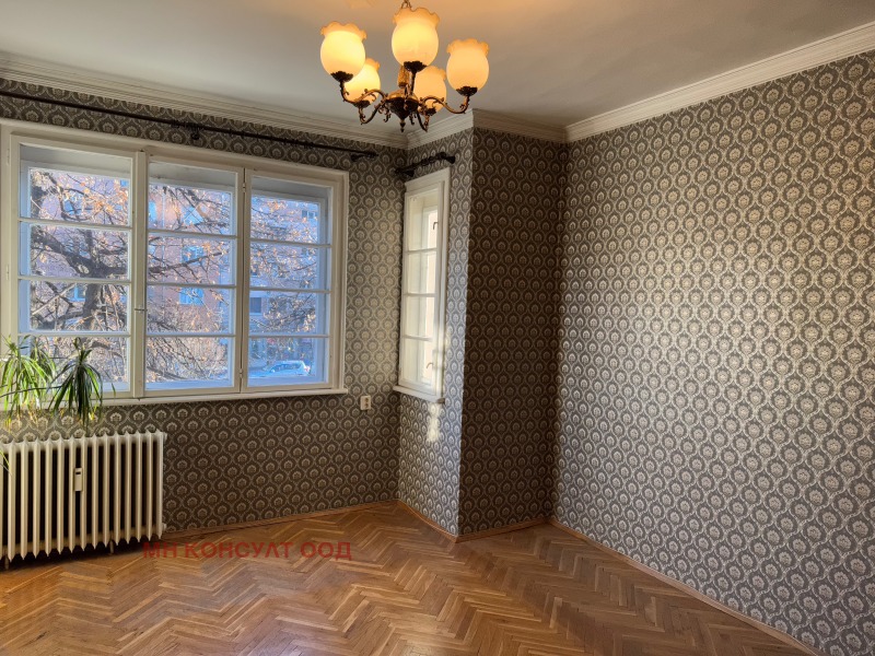 Продава 3-СТАЕН, гр. София, Център, снимка 2 - Апартаменти - 53014528