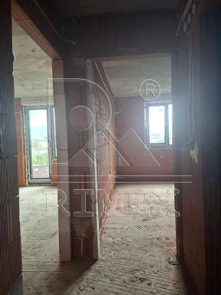 Продава МНОГОСТАЕН, гр. Пловдив, Кючук Париж, снимка 2 - Апартаменти - 56004303