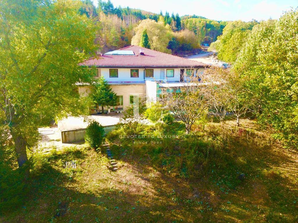 Продава КЪЩА, гр. София, с. Бистрица, снимка 2 - Къщи - 42903902