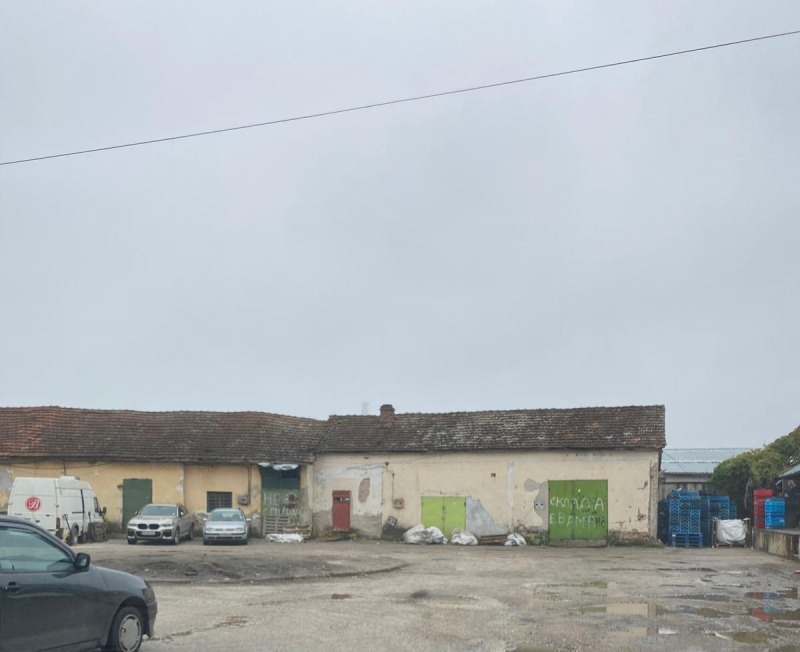 Продава ПРОМ. ПОМЕЩЕНИЕ, гр. Плевен, Индустриална зона, снимка 2 - Производствени сгради - 52246439