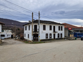 Продажба на имоти в с. Българене, област Ловеч - изображение 1 