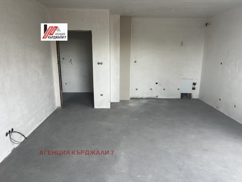 En venta  1 dormitorio Kardzhali , Vazrozhdentsi , 74 metros cuadrados | 45766624 - imagen [8]