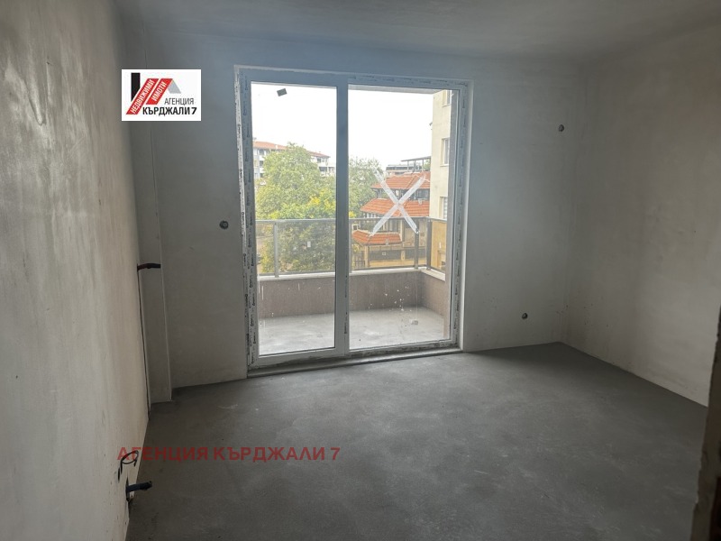 En venta  1 dormitorio Kardzhali , Vazrozhdentsi , 74 metros cuadrados | 45766624 - imagen [3]