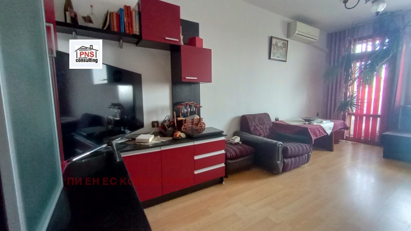 For Sale  2 bedroom Varna , Lyatno kino Trakiya , 86 sq.m | 76131817