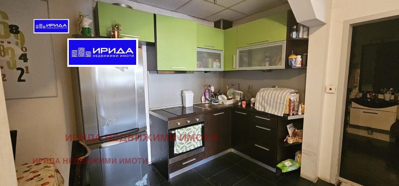 De vânzare  3 dormitoare Sofia , Studentsci grad , 143 mp | 27715055 - imagine [8]