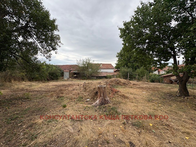 Продава КЪЩА, с. Дойренци, област Ловеч, снимка 5 - Къщи - 54308496