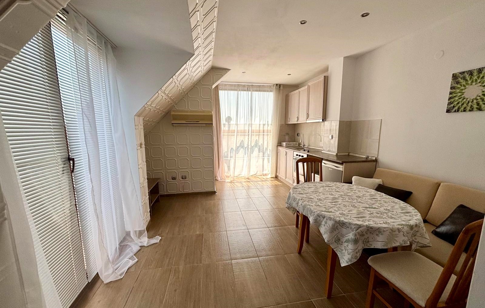 Продава 3-СТАЕН, гр. Несебър, област Бургас, снимка 5 - Апартаменти - 54301000