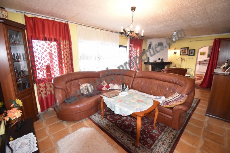 Продава КЪЩА, с. Пленимир, област Добрич, снимка 8 - Къщи - 52974645