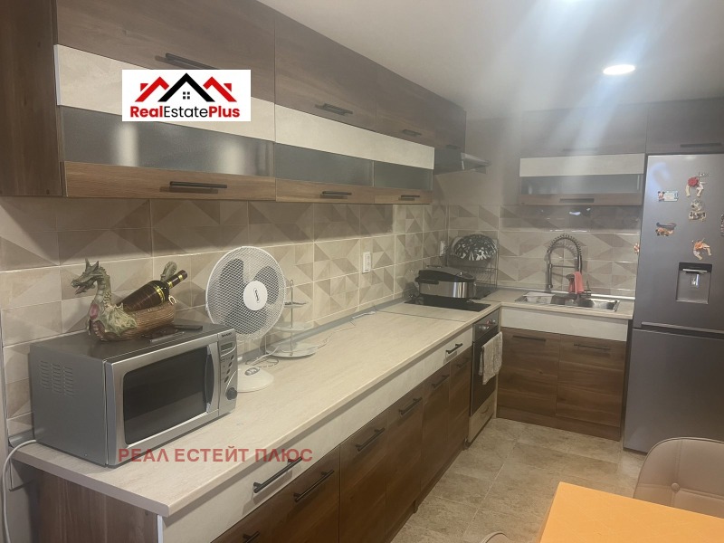 Продава КЪЩА, гр. Ловеч, Гозница