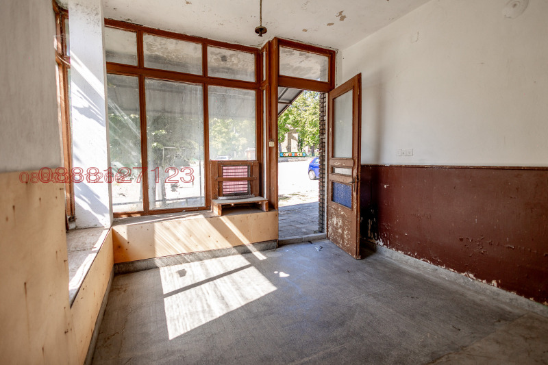 Продава ПРОМ. ПОМЕЩЕНИЕ, гр. Севлиево, област Габрово, снимка 8 - Производствени сгради - 52782941