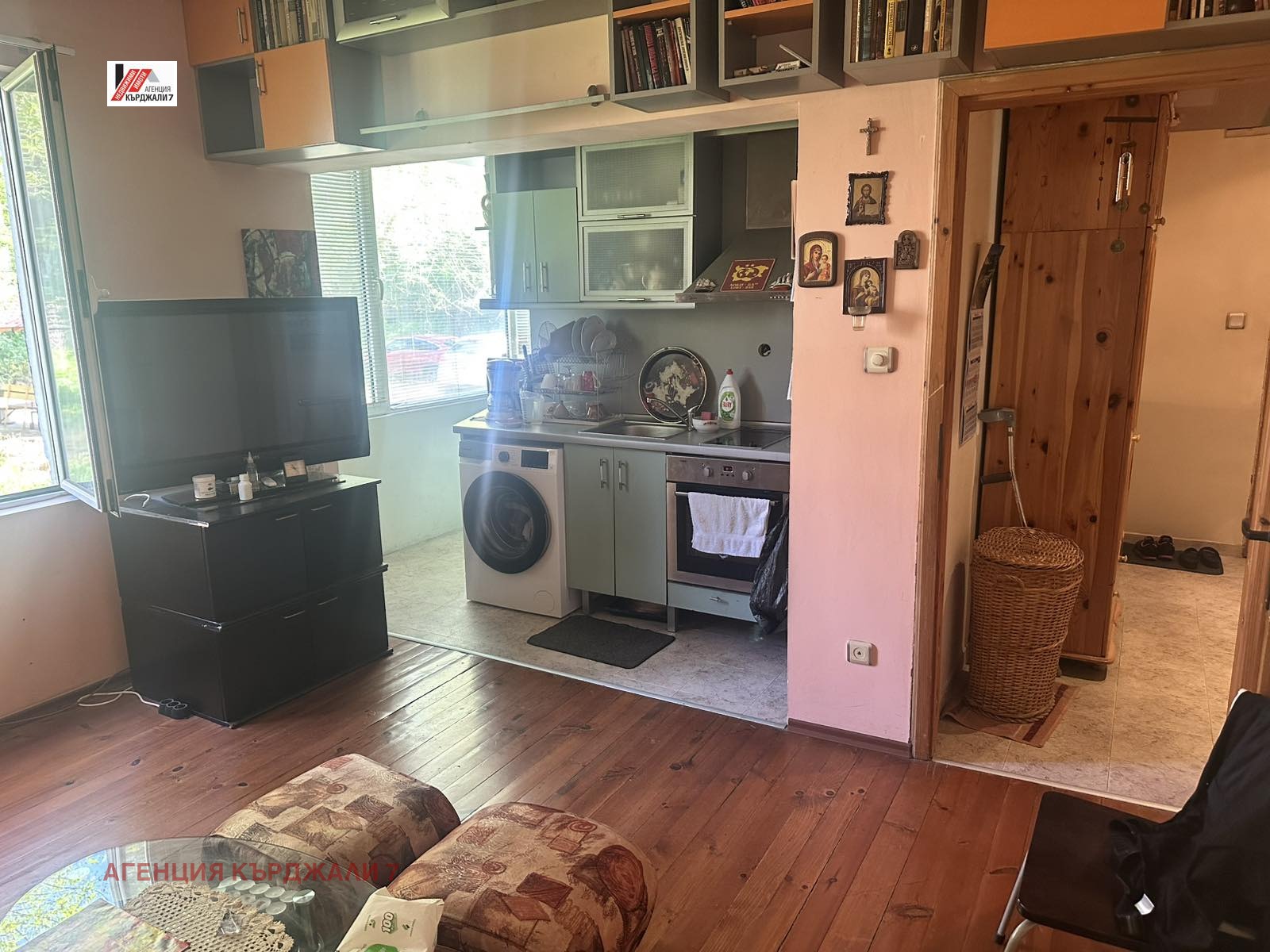Продава 2-СТАЕН, гр. Кърджали, Център, снимка 2 - Апартаменти - 54637714