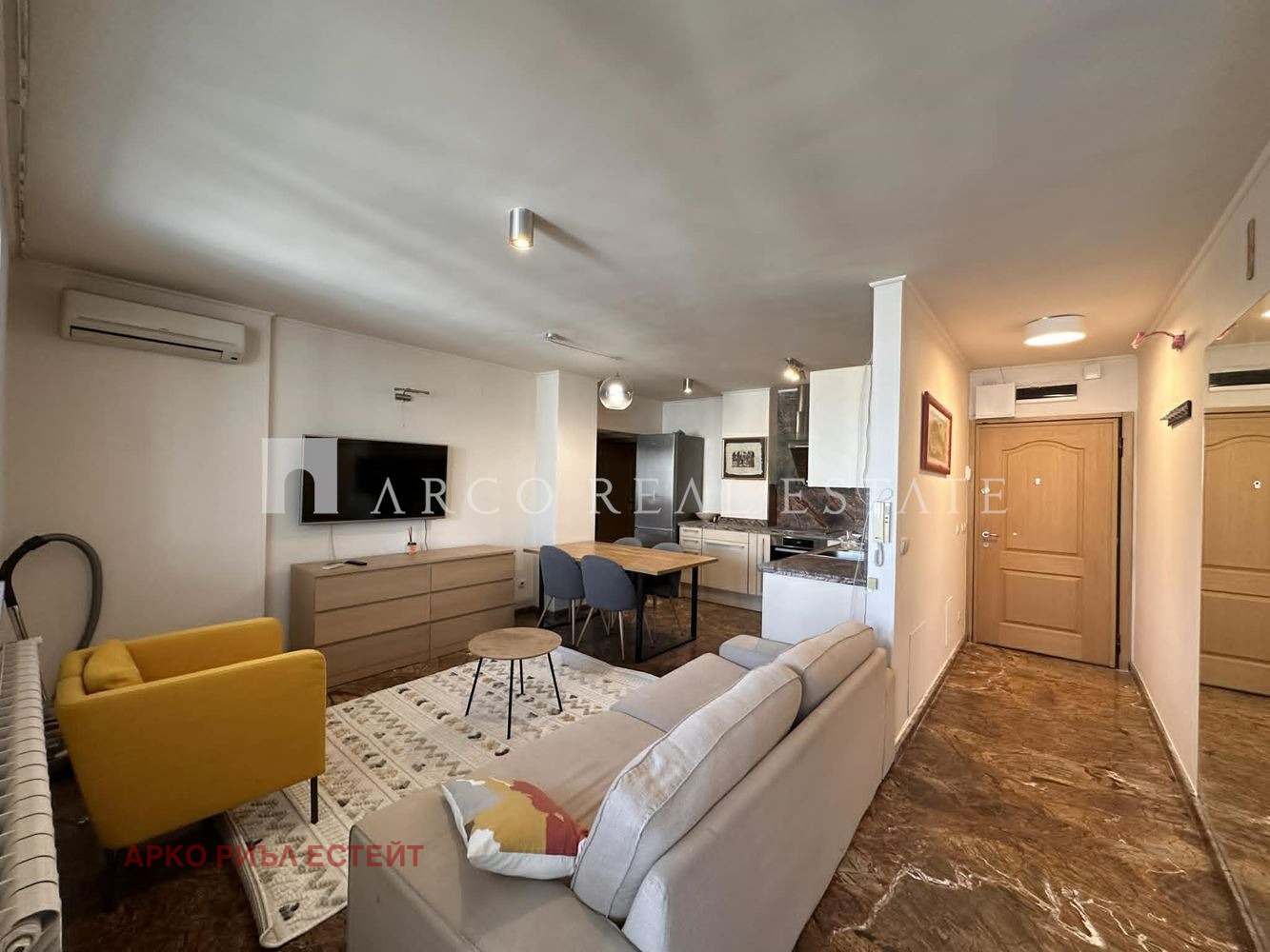 Продава 3-СТАЕН, гр. София, Иван Вазов, снимка 2 - Апартаменти - 54350102