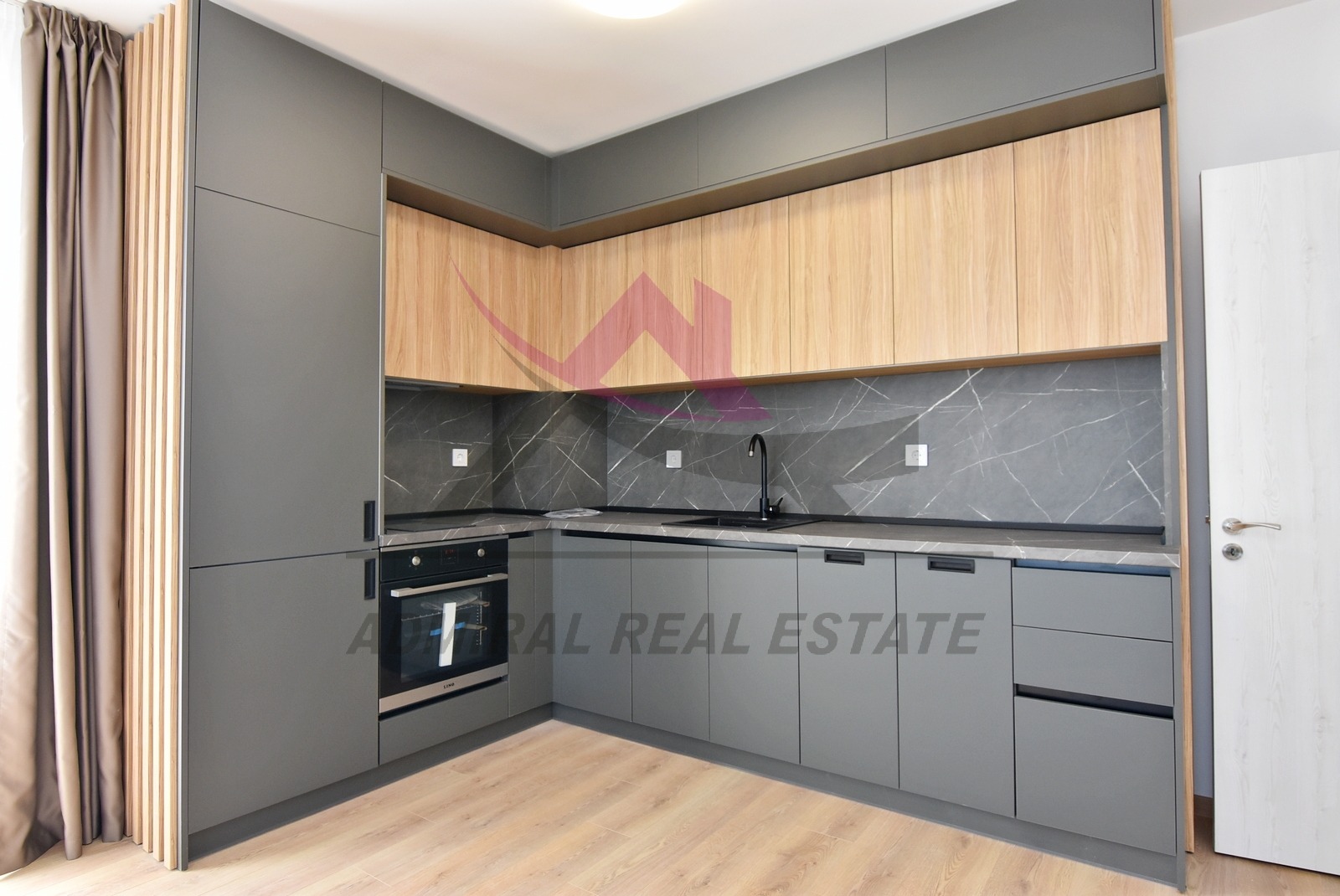 Продава 3-СТАЕН, гр. Варна, Възраждане 3, снимка 4 - Апартаменти - 53856905