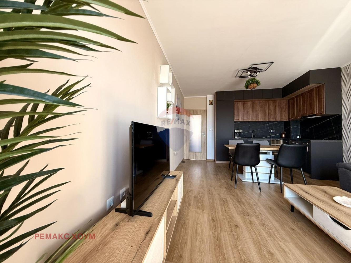 Продава 3-СТАЕН, гр. Варна, Погреби, снимка 2 - Апартаменти - 54183937