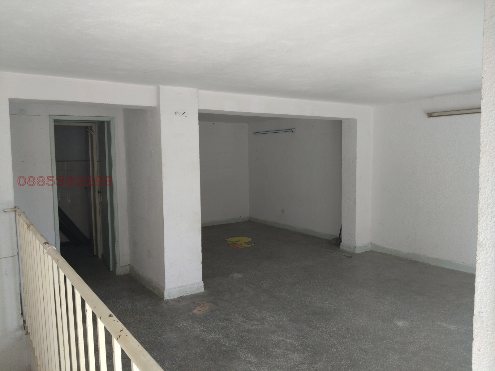 Продава МАГАЗИН, гр. Велико Търново, Център, снимка 2 - Магазини - 53885993