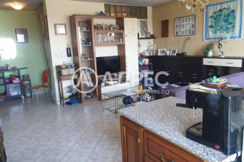 Продава 2-СТАЕН, гр. София, Оборище