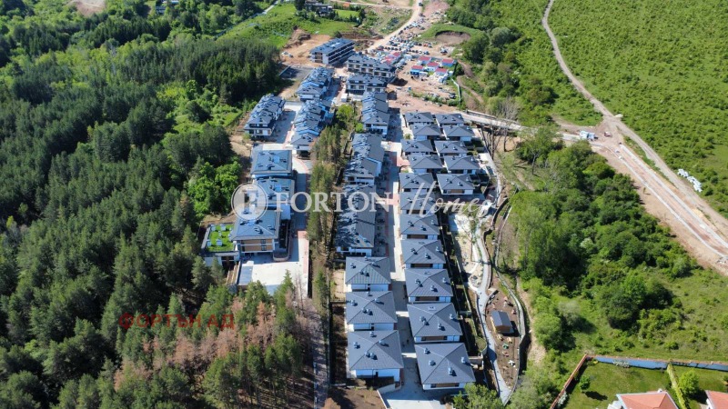 Na prodej  2 ložnice Sofia , m-t Kambanite , 143 m2 | 85757735 - obraz [3]