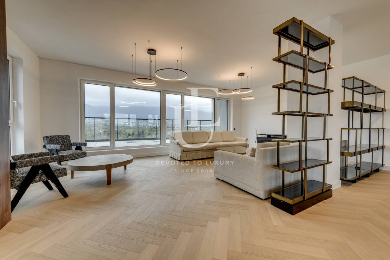 Продава МНОГОСТАЕН, гр. София, Витоша