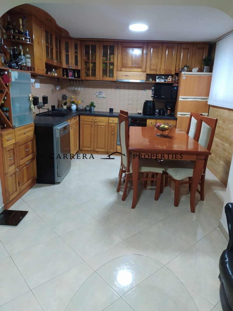 Продава КЪЩА, гр. Варна, Погреби