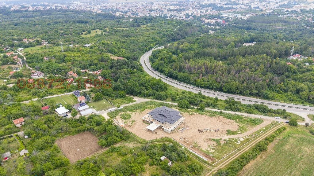 Продава ПАРЦЕЛ, гр. Плевен, м-т Мъртва долина, снимка 4 - Парцели - 56170369
