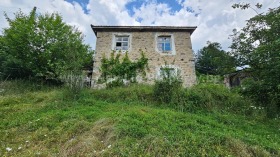КЪЩА, 130 m2