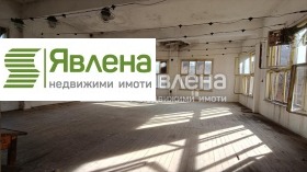 Промислова будівля Етрополе, область София 2