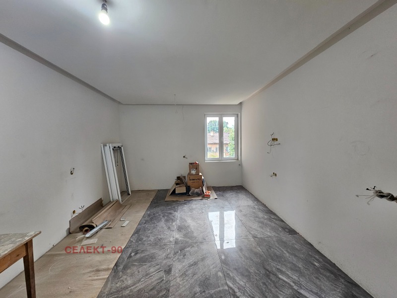 Satılık  2 yatak odası Pernik , Tvardi livadi , 86 metrekare | 81184251