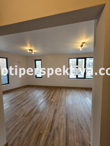 Продава 2-СТАЕН, гр. Пловдив, Кършияка, снимка 2 - Апартаменти - 48601562