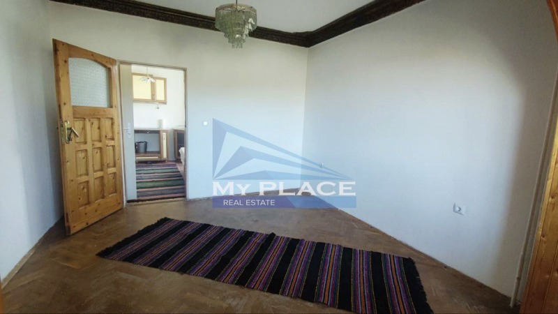 Продава МНОГОСТАЕН, гр. Шумен, Болницата, снимка 8 - Апартаменти - 47187026