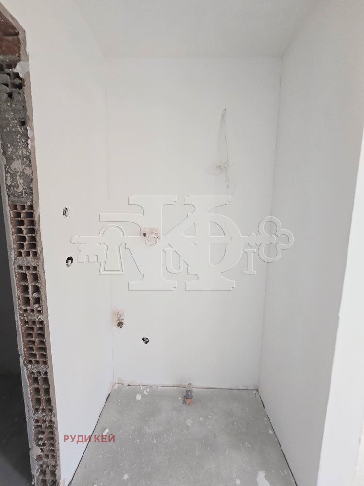 Продава КЪЩА, с. Долище, област Варна, снимка 9 - Къщи - 54139621