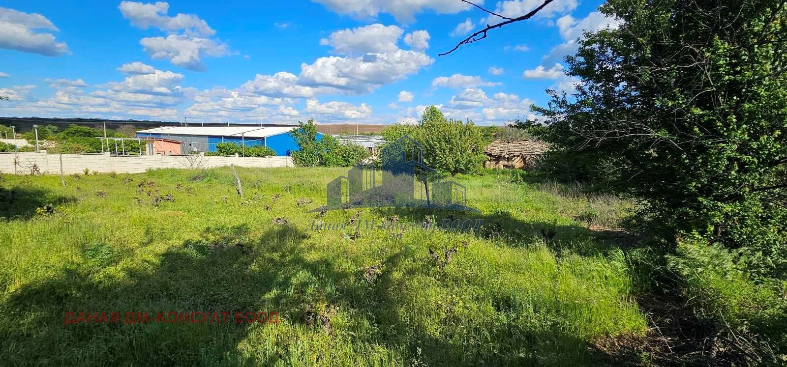 Продава ПАРЦЕЛ, с. Никола Козлево, област Шумен