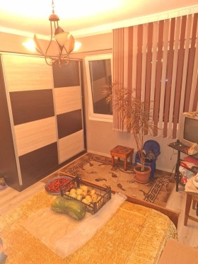 1 bedroom Karnobat, region Burgas 2