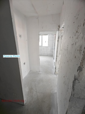 Продава 2-стаен град Русе Родина 1 - [1] 